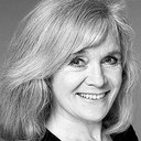 Anita Wall als Clara