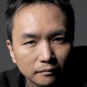 長塚圭史 als Cafe Owner