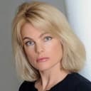 Erika Eleniak als Jordan Tate