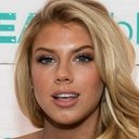 Charlotte McKinney als Actor Lisa