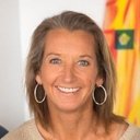 Layne Beachley als Self