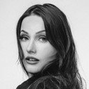 Katie Madonna Lee als 80s Babe