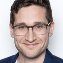 Joshua Alex Horowitz als Reporter