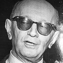 Anibal Machado, Story