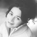 Emer McCourt als Goretti Friel