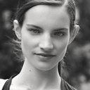 Victoire Dauxerre als La Boulangère
