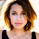 Anna Julia Antonucci als Bine