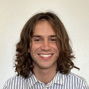 Saúl Mendoza als July