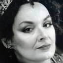Nadine Denize als La voix de la mère d'Antonia