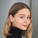 Vivild Falk Berg als Lea