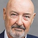 Terry O'Quinn als Dr. Friedman