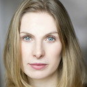 Anna Dawson als Arya
