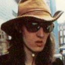 R.J. Parnell als Mick Shrimpton