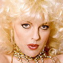 Lorrie Lovett als Nude Model