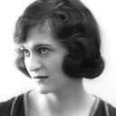 Mercia Swinburne als Countess Eleanore