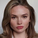 Natalie Alyn Lind als Jacob's Friend #4