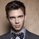 Devon Graye als Luke