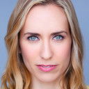 Emily Nicole Hansen als Hospital Receptionist