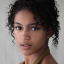 Diaana Babnicova als Young Calypso