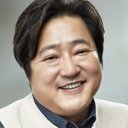 곽도원 als Charcoal Fire Man
