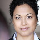 Gina Gangar als Elizabeth Price