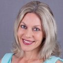 Lizette Van Der Merwe als Wife of Dutch dinner guest