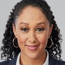 Tamera Mowry-Housley als Daphney Conroy