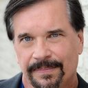 Robert Pavlovich als Detective