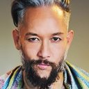 Kevin Stea als Nightclub Dancer