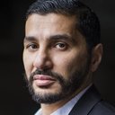 Amra Mallassi als Power Plant Guard