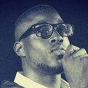 Emmanuel Ogunjinmi als Bouncer