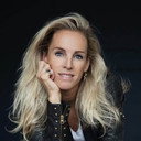 Roos Reedijk als Self - Interior stylist