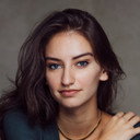 Sonya Balsara als Young Feiga