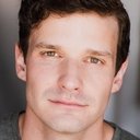 Chase Elwood als Felix