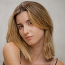 Vera España als Bea