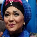 Alicia Johar als Mama Dio