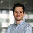 Cédric Rémia als Self :  Journalist