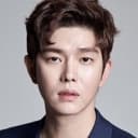 Yoon Kyun-sang als Yoon Gyun-sang