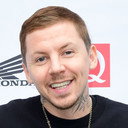 Professor Green als Police Officer Bryan
