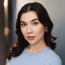 Vanessa Prasad als Angie