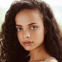 Sierra Sidwell als SJ