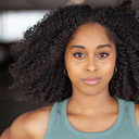Tyree Marshall als Emma Knightley