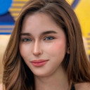 Roxanne De Vera als Liza