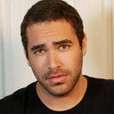 Anthony Thomas Larkin als Wembley Usher (uncredited)