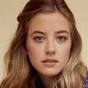 Mallory Bechtel als Karen / Kelly Beasley