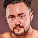 Daniel King als Wrestler