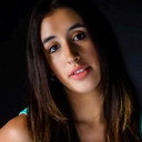 Annaka Guerrero als Cassandra