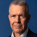 Peter Kloeppel als News Anchor