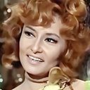 Maria Mizar als Blonde Saloon girl
