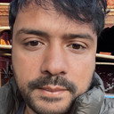 Ajay Panta als Prayas